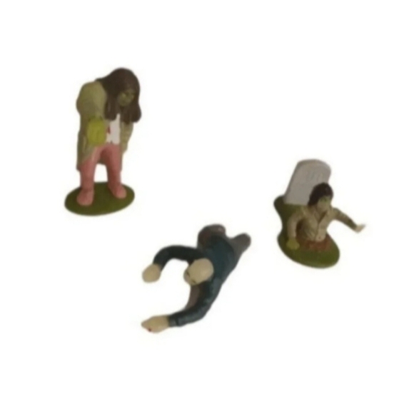 SET OF 3 ACCOUTREMENTS ZOMBIES GLOW IN THE DARK FIGURE COLLECTIBLES - Picture 1 of 12